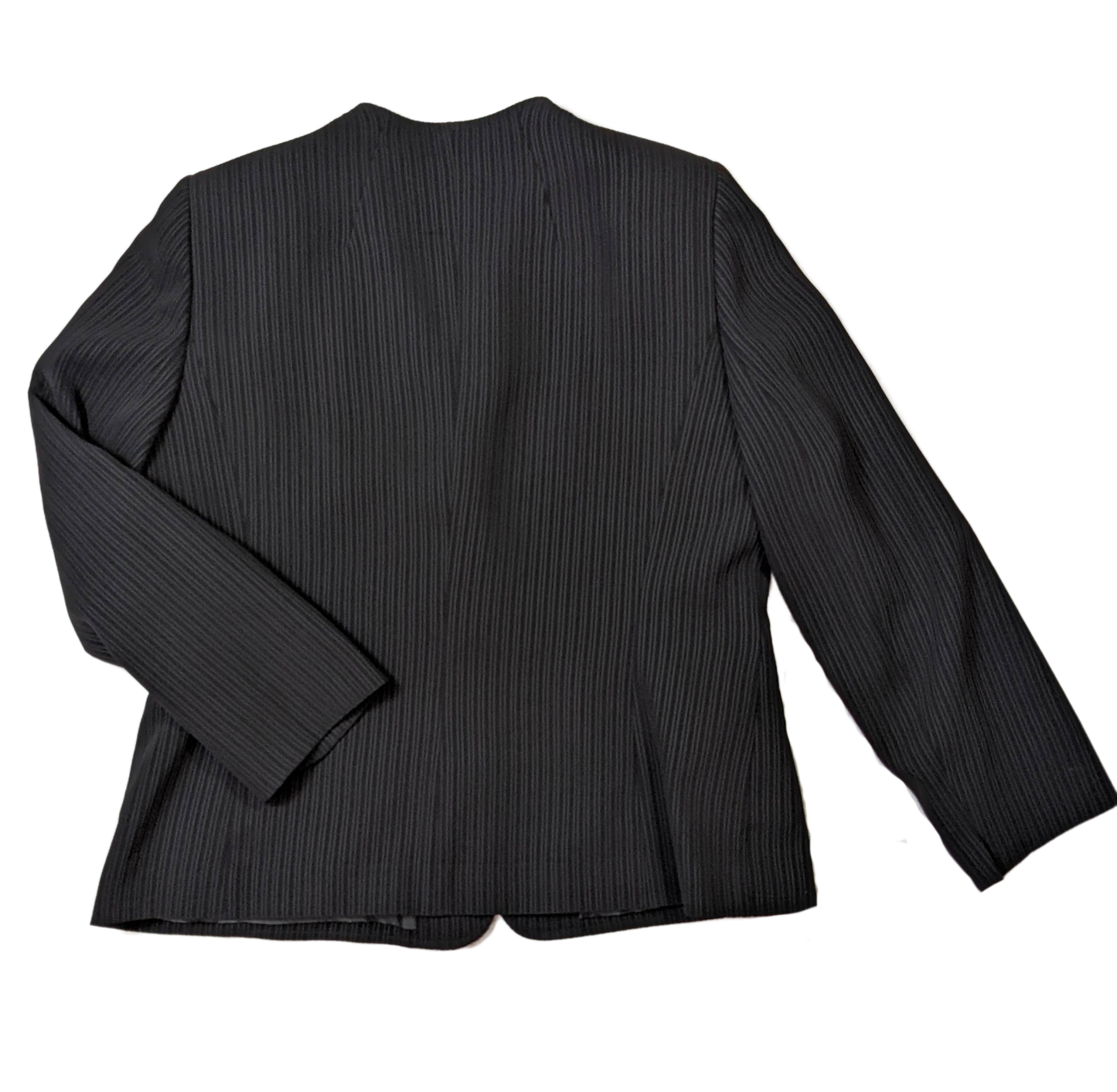 Tahari by Arthur S. Levine Black Pinstripe Suit Jacket Elevate your professional wardrobe with the Tahari by Arthur S. Levine Black Pinstripe Suit Jacket. Featuring