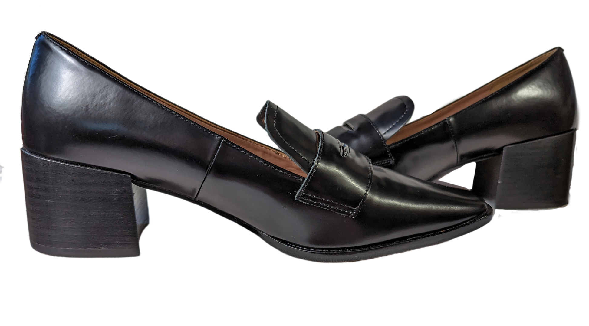 Linea Paolo Miramar Black Leather Penny LoafersWhat a beautiful pair of shoes.  These will go with a cute skirt and knee highs or a great pair of jeans!  They are like new, without a mark on them.