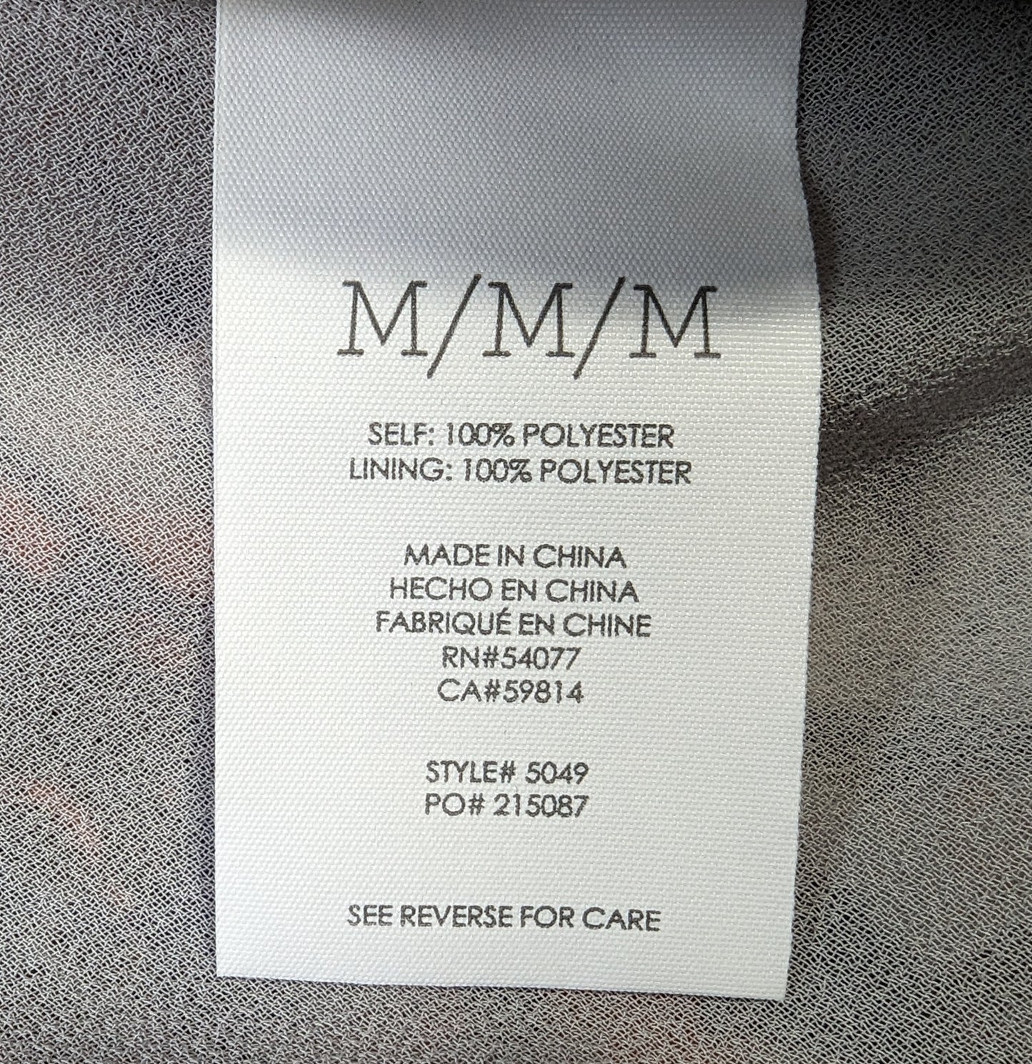 CAbi Strappy Dress Size M Elevate your wardrobe with the CAbi Strappy Print Dress. This size Medium dress features a unique grey, blue, white, and orange print Strappy Print Dress Size M Elevate your wardrobe with the CAbi Strappy Print Dress. This size Medium dress features a unique grey, blue, white, and orange print