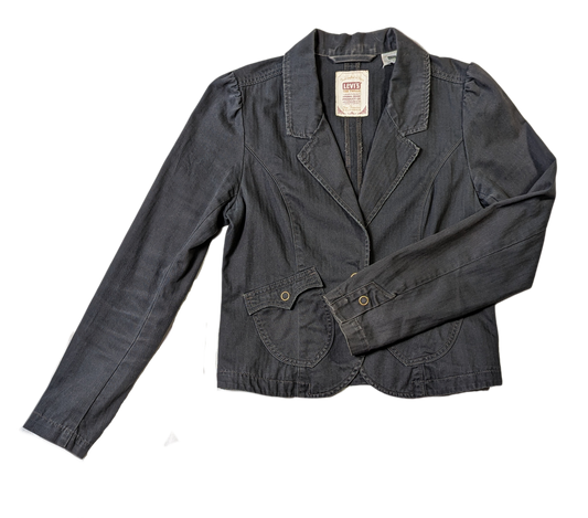 Levi's Faded Black Denim Blazer A good blazer can be worn with so many things, and it elevates your look!  This blazer has such great style.  You can wear it with jeans and a cute t-shirt, or add i