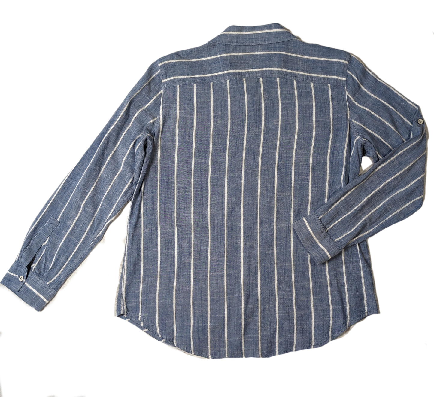 Karl Lagerfeld Paris Striped ShirtA classic style you can wear day or night!  Looks amazing with white pants or with jeans!
Measurement:  armpit to armpit - 20"