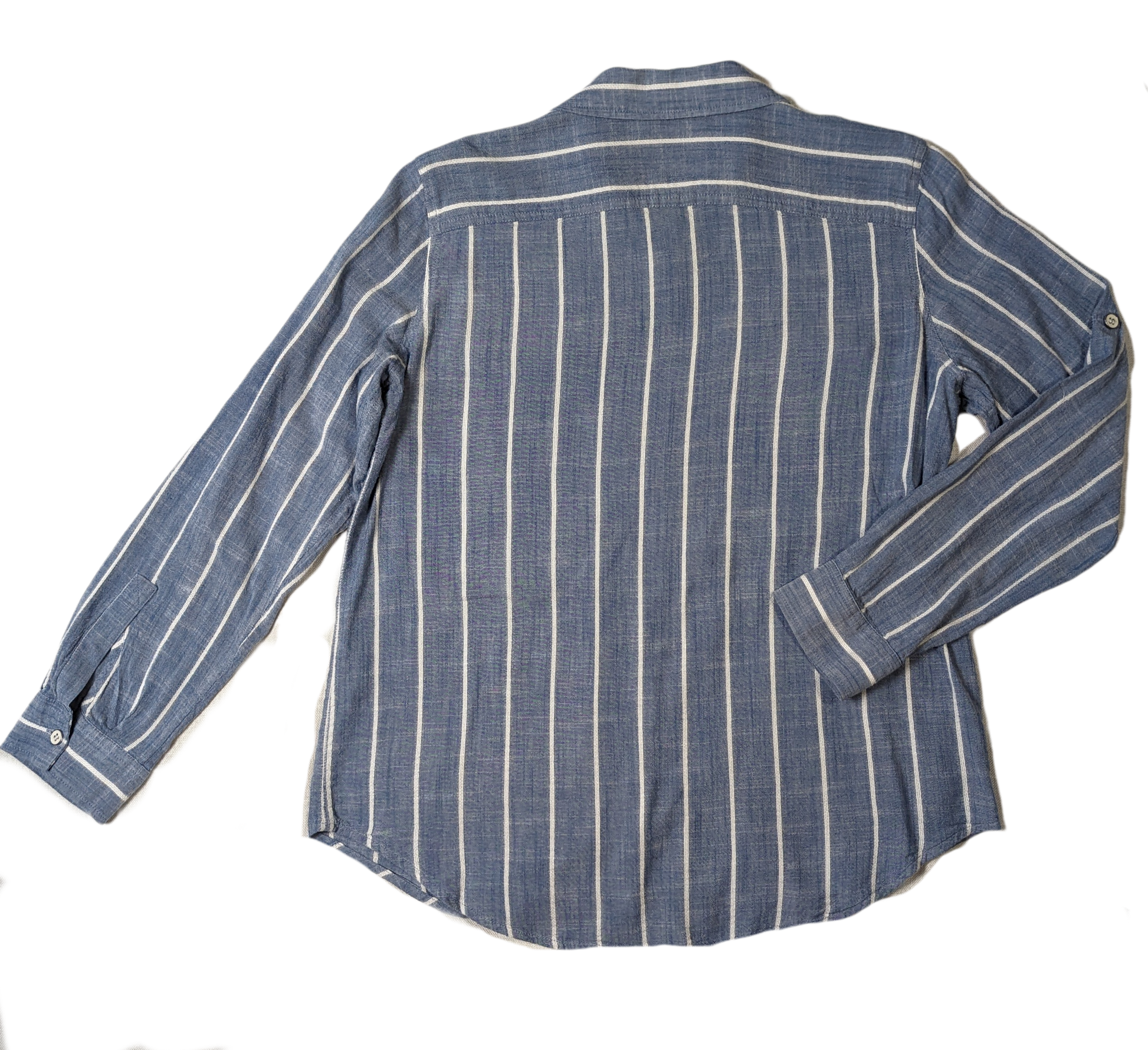 Karl Lagerfeld Paris Striped ShirtA classic style you can wear day or night!  Looks amazing with white pants or with jeans!
Measurement:  armpit to armpit - 20"
