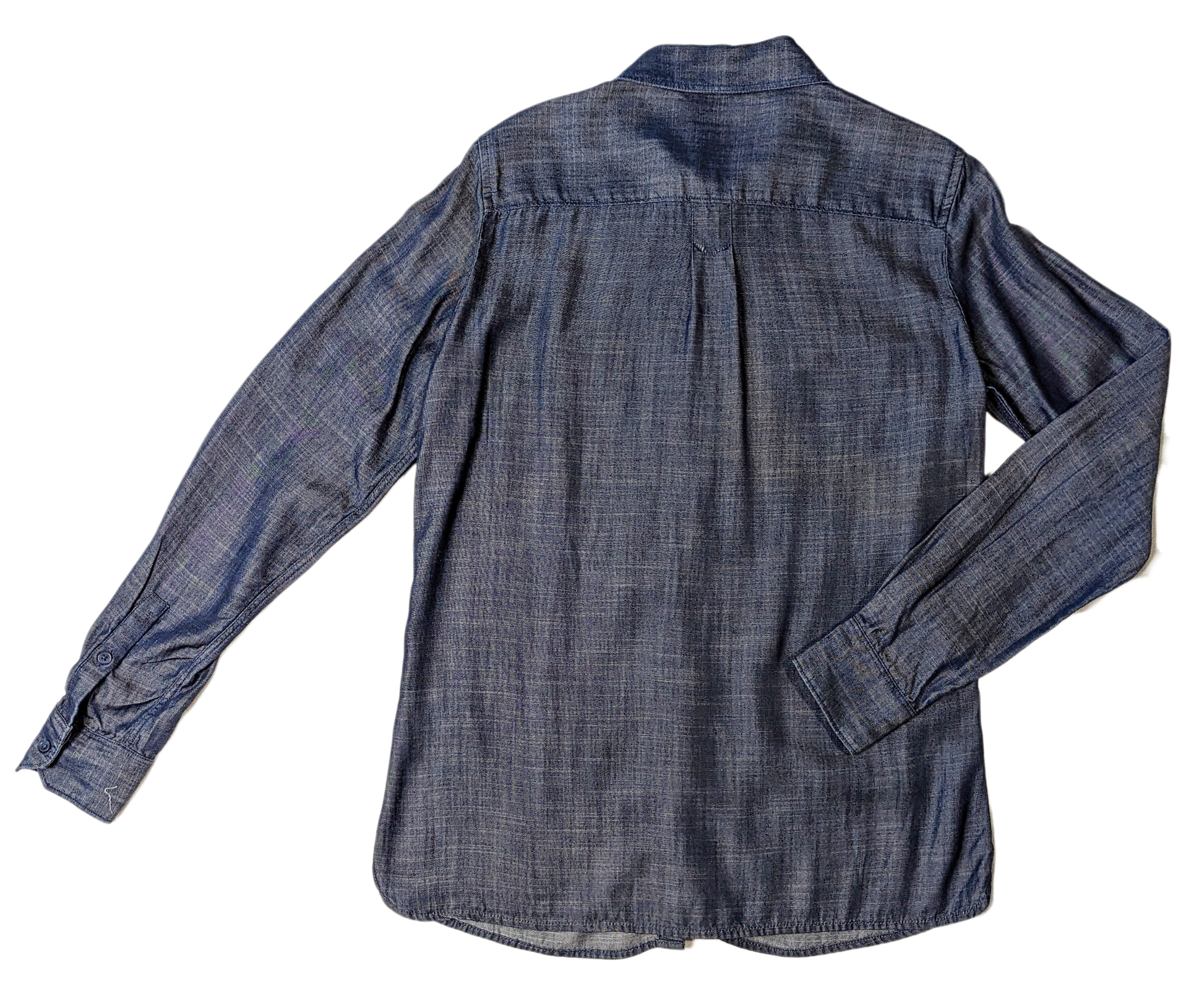 Banana Republic Ruffle front Chambray Blouse Size Small Banana Republic Ruffle front Chambray Blouse Such a classic style done in a modern fabric! It's a great look