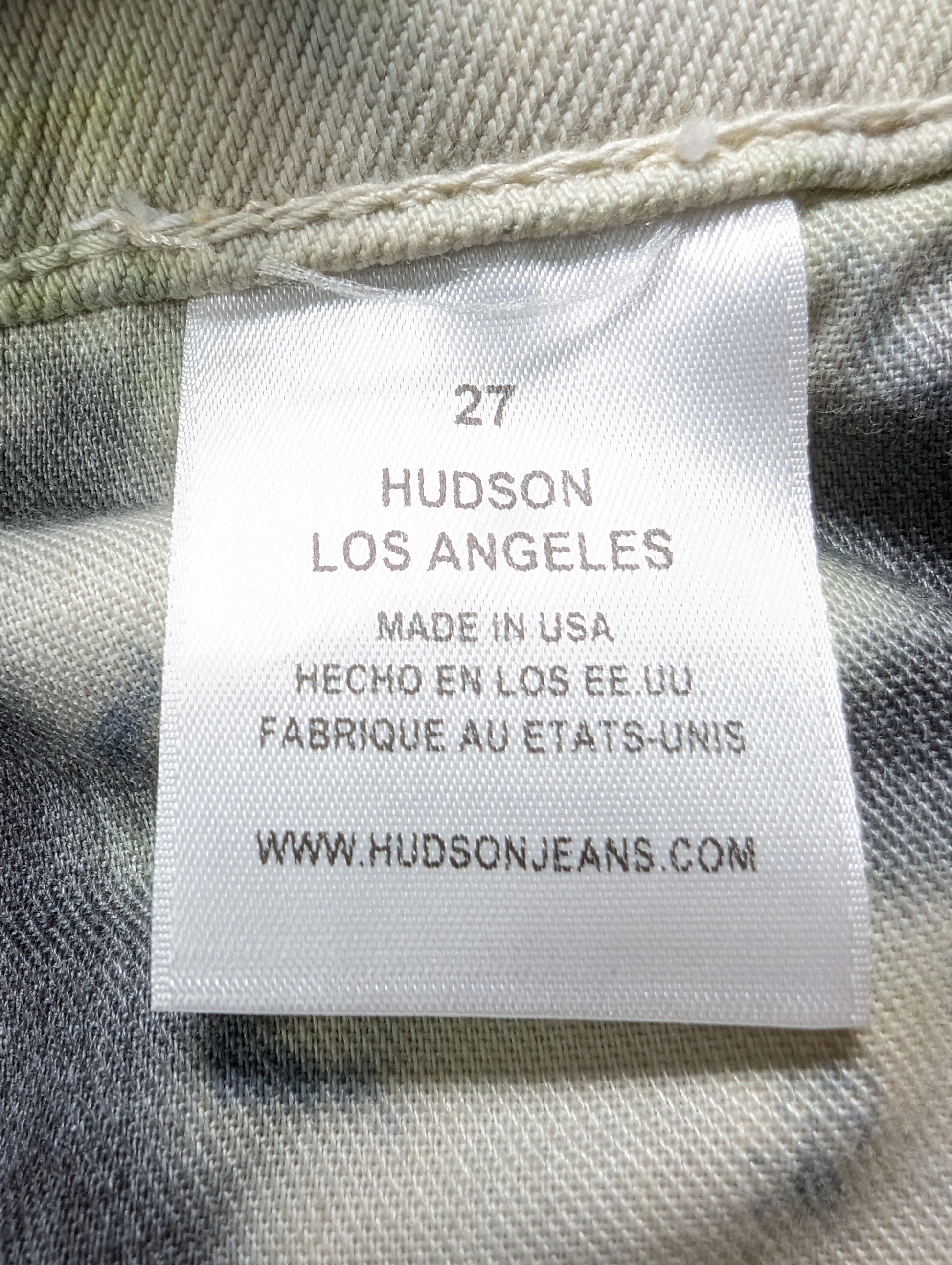 Hudson Holly Tie Dye Jeans in Electric Citron Size 27 - NWT What a great pair of Hudson Tie Dyed Jeans , featuring a bold mix of yellow, black and off-white. These jeans are designed to be comfortable and stylish, perfect for