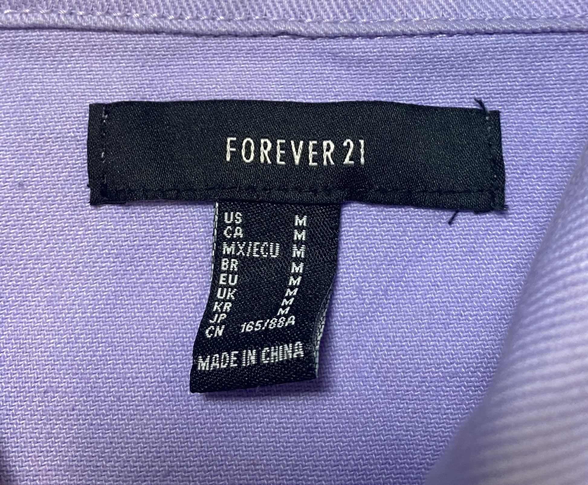 Forever 21 Lavender Crop Denim JacketLove this jacket! It's the ideal color to wear in any time of the year!
Pair this with a plaid shirt, jeans and boots, or a sundress and espadrilles.