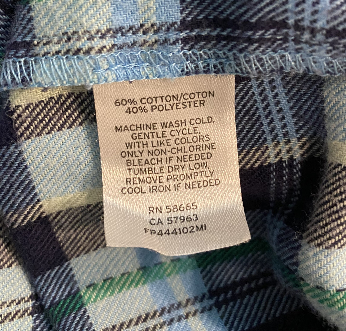 Free Press Long Sleeve Bule Flannel This soft flannel has so many great colors in it, it will match any outfi
