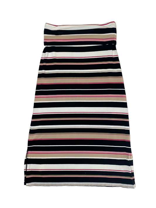 White House Black Market Stripped Skirt DressWhat a great idea! This skirt doubles as a dress!! Just unfold the waist band and whala, you have a sleeveless dress.