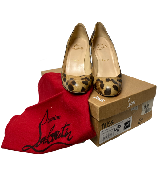 These Christian Louboutin Leopard Print Patent Leather Wedges are worn, but still look amazing!! The bottom shows most of the wear. Box and cloth bag included.
The i