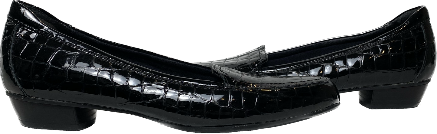 Clarks Everyday Croc Embossed Patent Leather Loafers  Effortlessly elevate your everyday look with our Clarks Everyday Croc Embossed Patent Leather Loafers. Crafted
