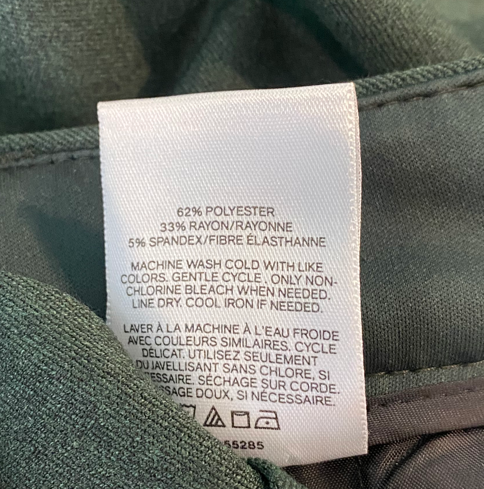 Express Editor Wide Leg Mid Rise Forest Green PantsMix up your wardrobe a bit with this great color. Give your black pants the day off and add these for a pop!