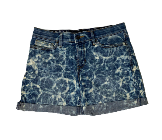 REFRESHED - Levi's Hand Bleach Printed Cuffed Denim Shorts  Upgrade your summer style with REFRESHED Levi's Hand Bleach Printed Cuffed Denim Shorts. Featuring Levi's