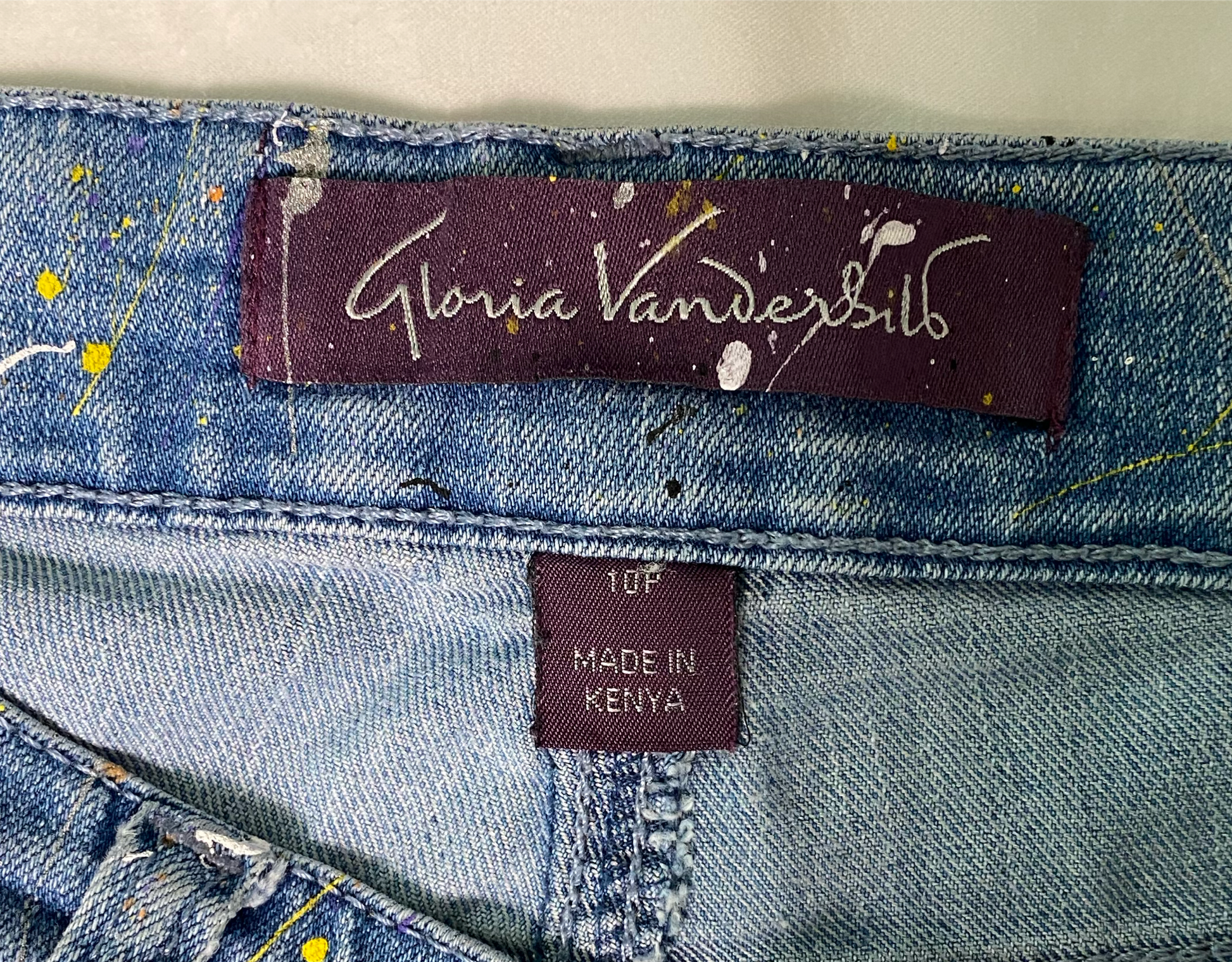 REFRESHED- Gloria Vanderbilt Hand Painted & Distressed Cropped Denim Jeans  Get groovy with these REFRESHED Gloria Vanderbilt Cropped Denim Jeans! Hand painted with
