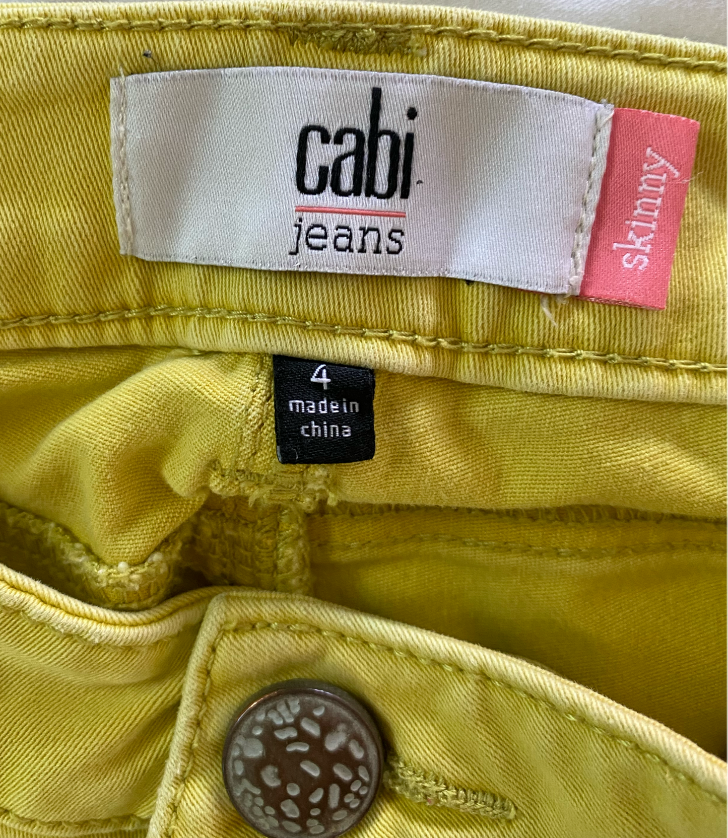 CAbi Yellow Skinny Jeans size 4Cabi Jeans skinny yellow pants.CAbi Jeans YellowPants