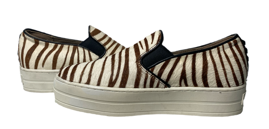 Sketchers Street Rise Fit Zebra Stripe Sneakers Get ready to roar with these Sketchers Street Rise Fit Zebra Stripe Sneakers! With their playful zebra print and perf