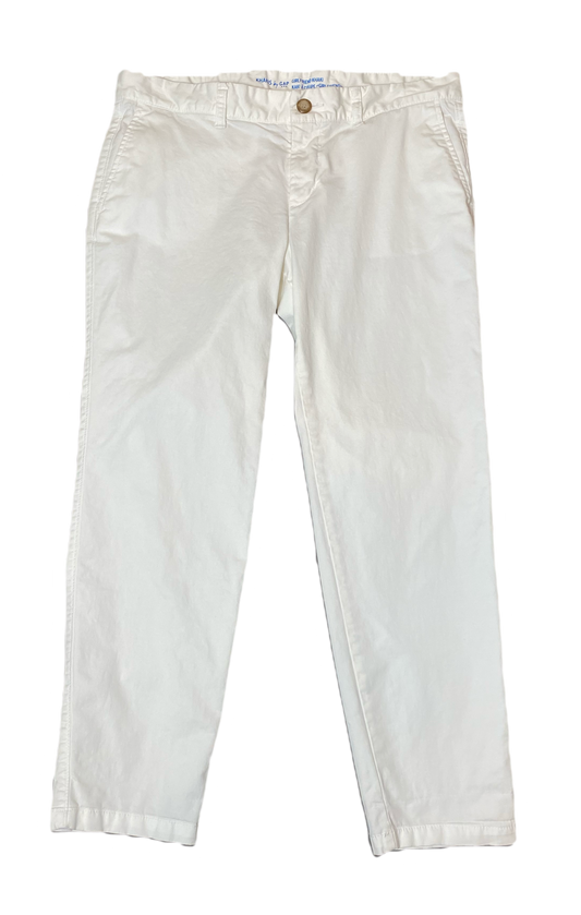 GAPGAP girlfriend white khakis.
What is better than a great pair of white khakis for summer? White khakis paired with a denim jacket all at a great price!!PantsGAP Girlfriend White KhakisGAP Girlfriend White Khakis