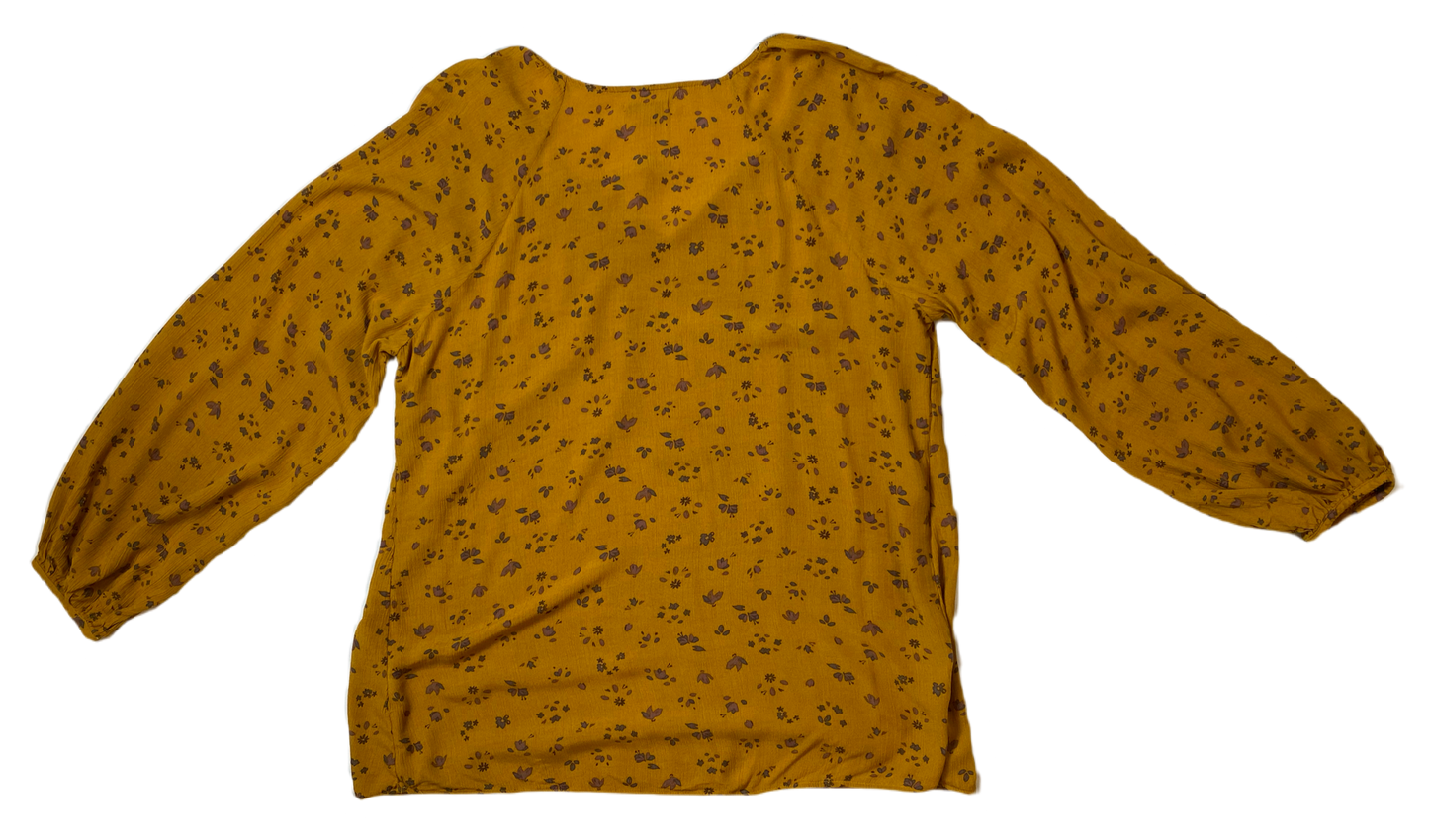 Sonoma Long Sleeve Print Peasant Blouse - NWTMustard color printed peasant blouse with elastic at the cuffs....New with Tags!
Perfect top to transition into Fall with. Great Autumn colors and light weight to ke
