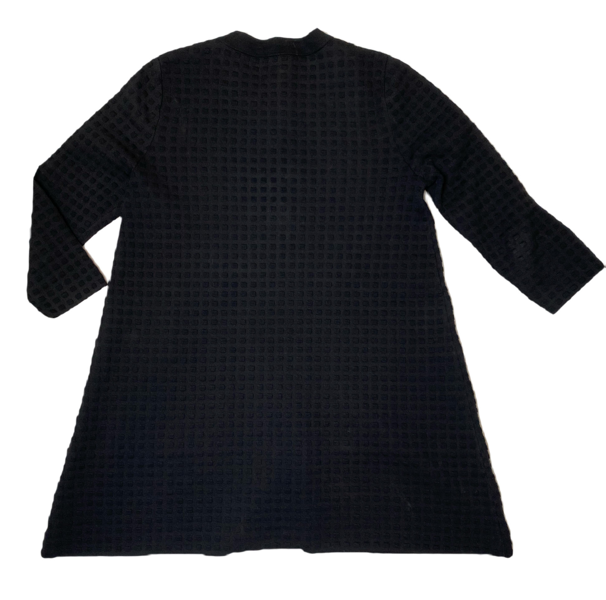 COS Black Button Front 3/4 Sleeve Textured jacketBlack jacket with square like texture. 3/4 sleeves, button front and pockets.
The not so "basic" piece for every closet! So versatile, you'll want to wear it with ev