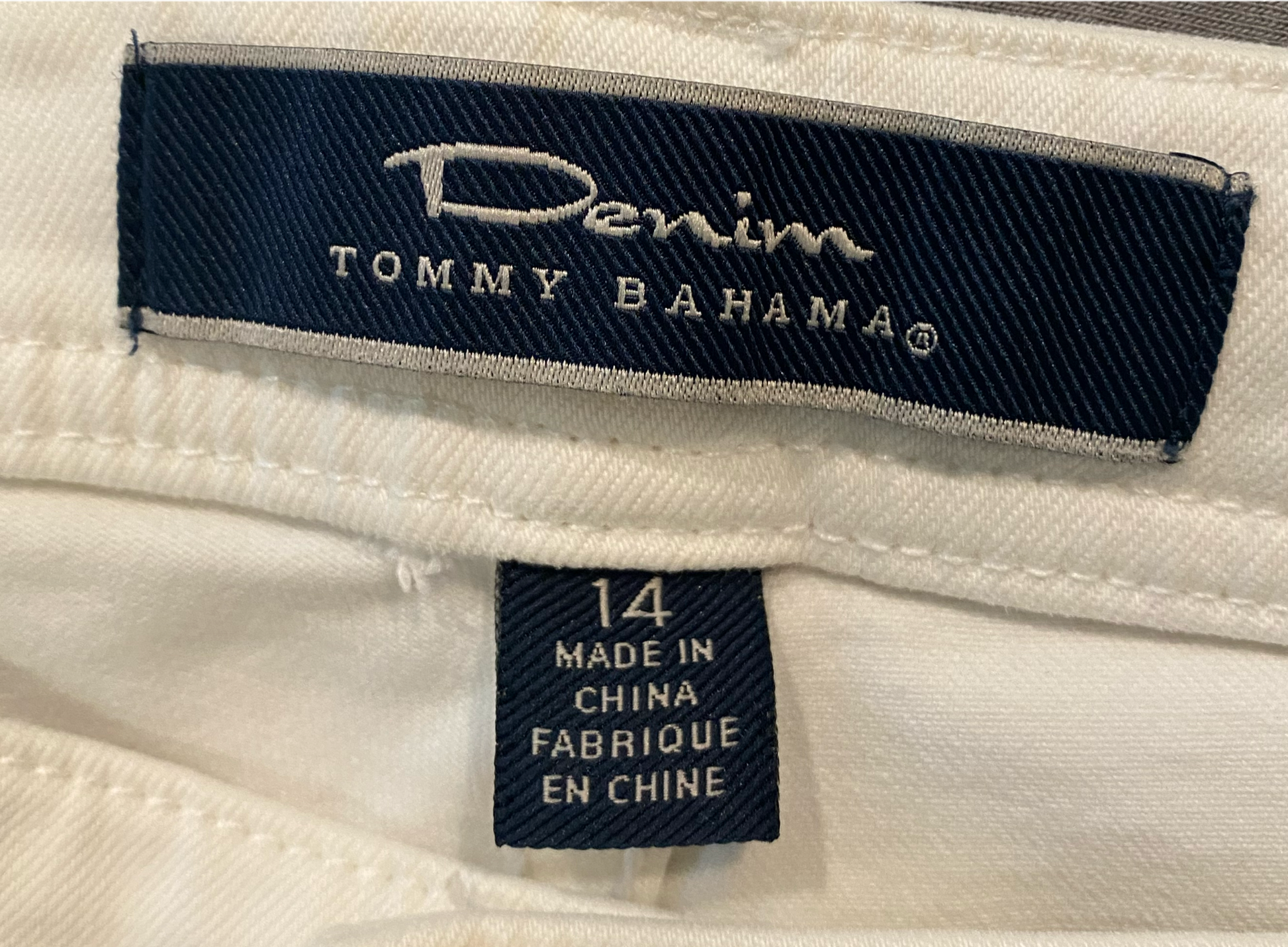 Tommy Bahama White Cropped Jeans White cropped denim 5 pocket jeans.