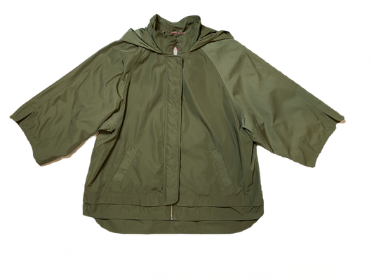 Isaac Mizrahi Live! Women's SOHO Hooded Olive Green Rain Jacket This rain jacket has such great styling. Along with a hood and pockets, it zips & snaps up the front to ensure keeping the chill out.