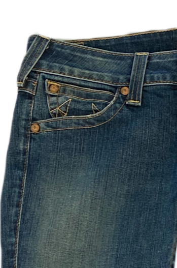 True Religion Brand Low Rise Flap Pocket JeansTrue Religion flap pocket jeans.True Religion Flap Pocket JeansJeans