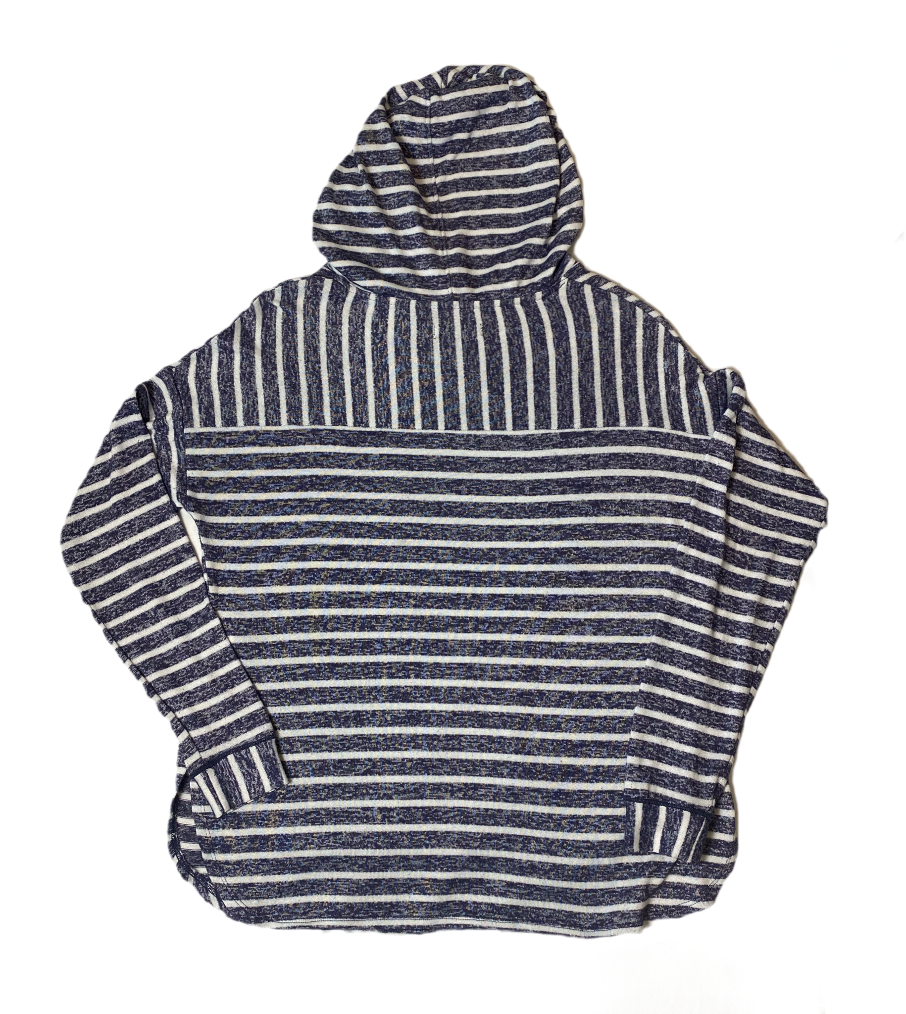 Simply Vera by Vera Wang Striped Hoodie Simply Vera by Vera Wang soft blue and white striped pull over hoodie. Long sleeves, front pocket and drawstring hood.
This is a light weight hoodie and is perfect f