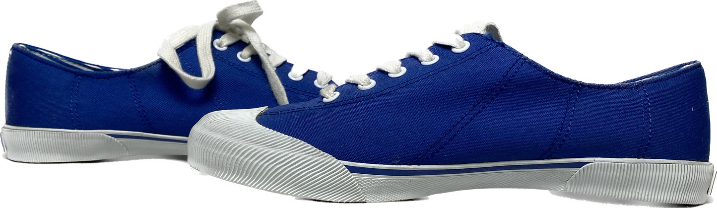 Skechers Bright Blue Cali SneakersThe perfect color sneaker for all seasons! 
Pair with other bright colors for a "pop" with your blue jeans for an easy day out.
