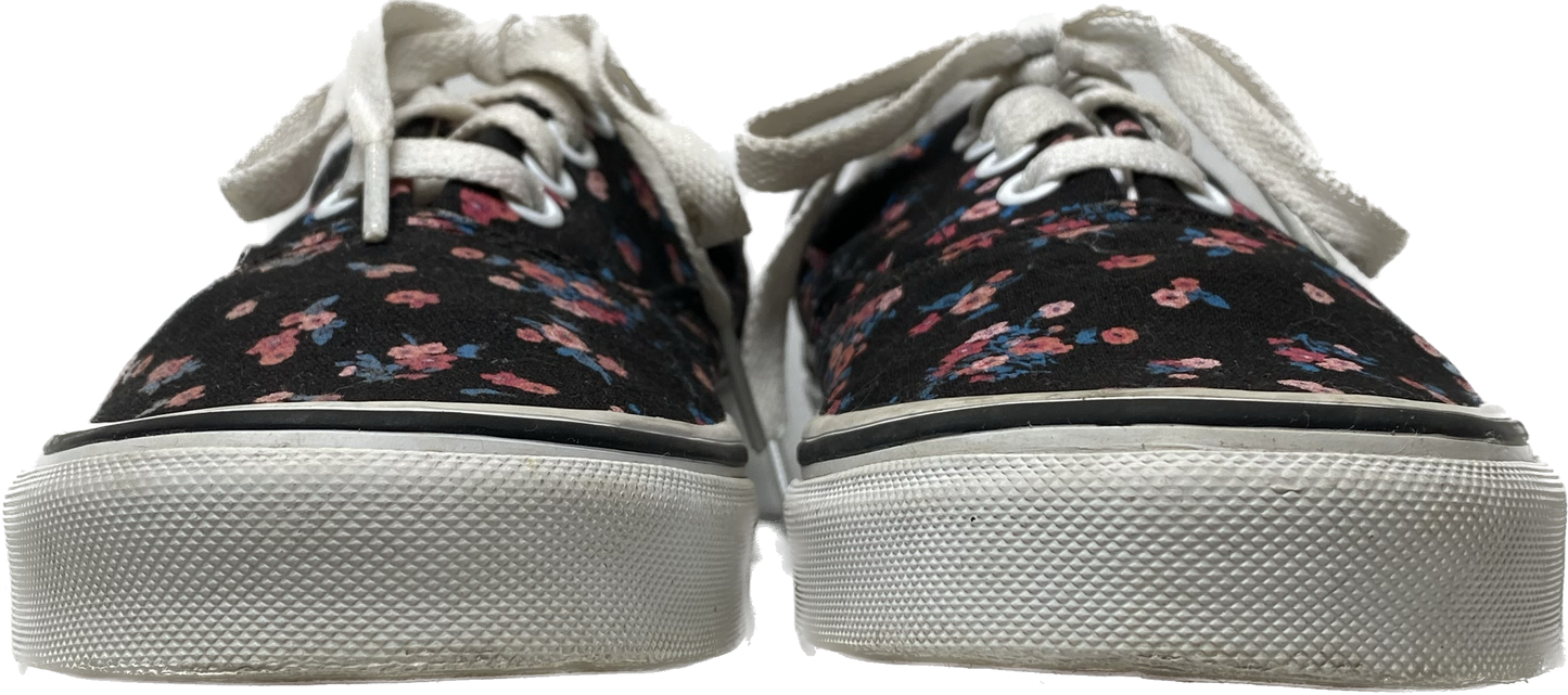 Vans "Ditsy Floral" Lace Up Sneakers Super cute sneakers, perfect to wear year round!