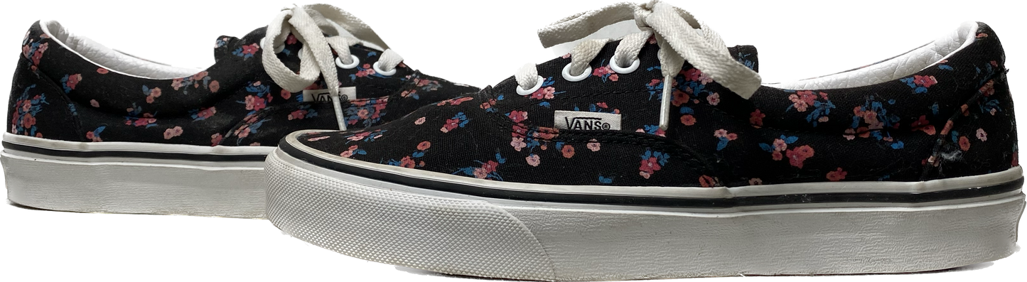 Vans "Ditsy Floral" Lace Up Sneakers Super cute sneakers, perfect to wear year round!