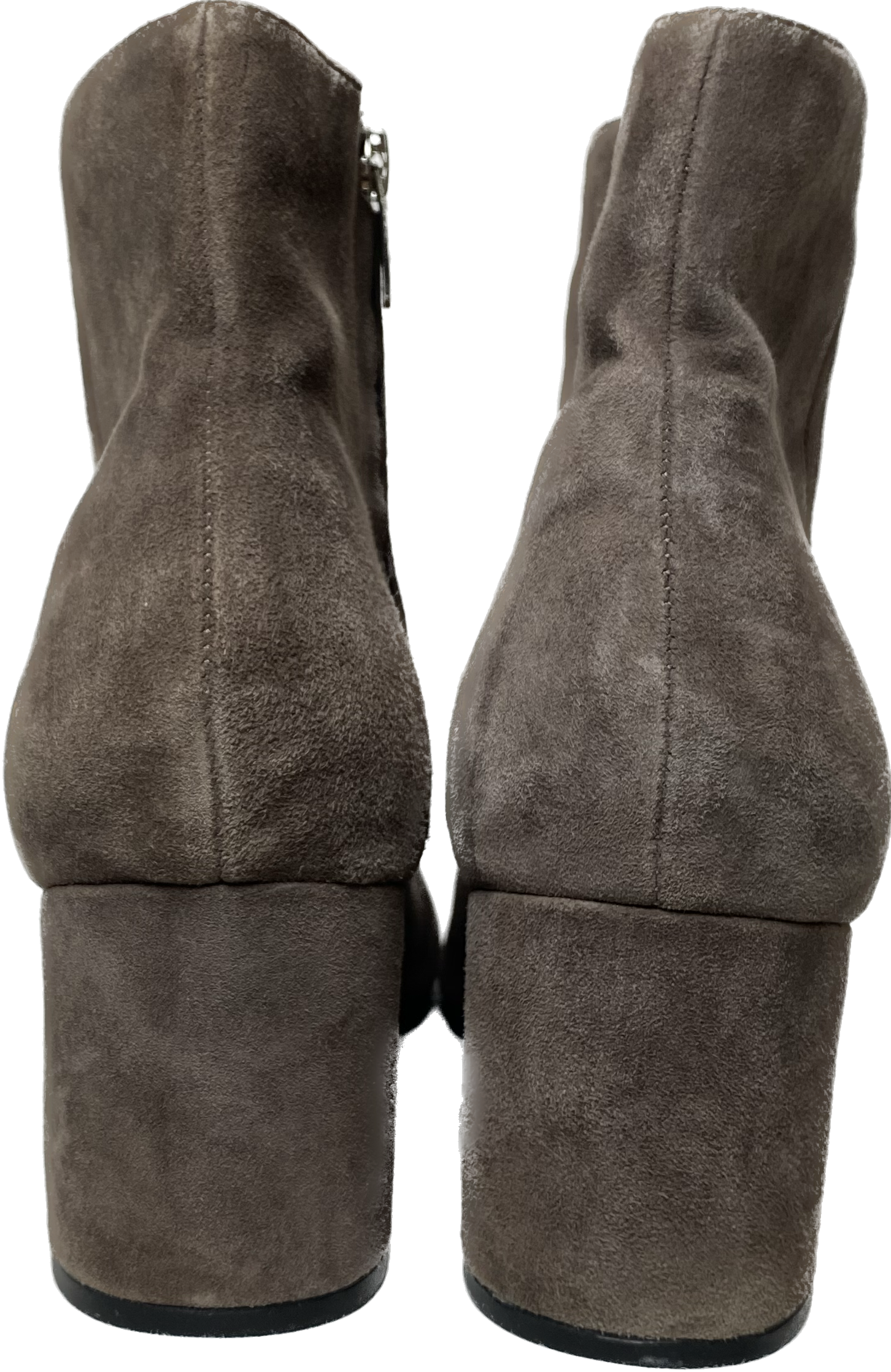Marc Fisher Tan Suede Ankle BootsBeautiful tan suede boots with side zip and suede covered heel.
These stylish boots will pair with your jeans or tights and dress for a cozy Fall look.Marc Fisher Tan Suede Ankle BootsShoes