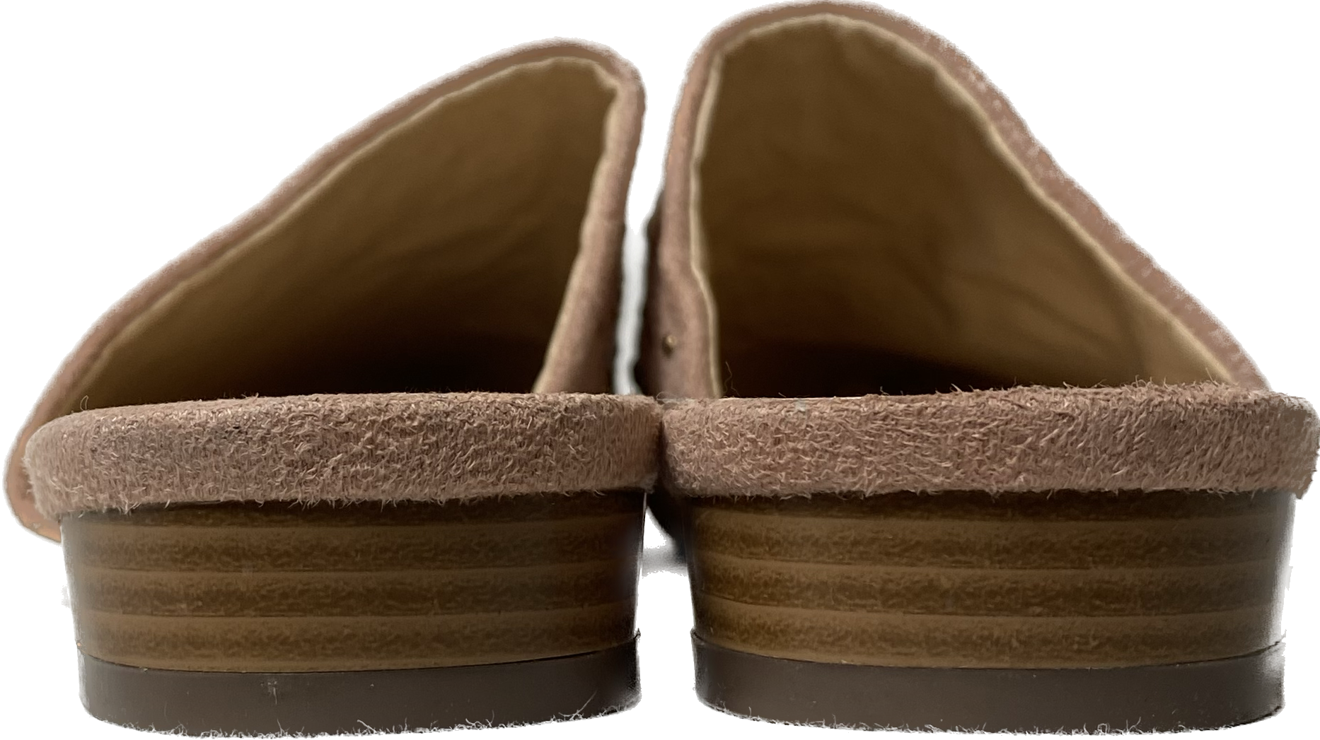 Bonnibel Blush Suede Mules with Rose Color StudsSuch a beautiful shoe! Perfect for that Fall day that is still a bit warm.
Wear this mule as a neutral with any color!