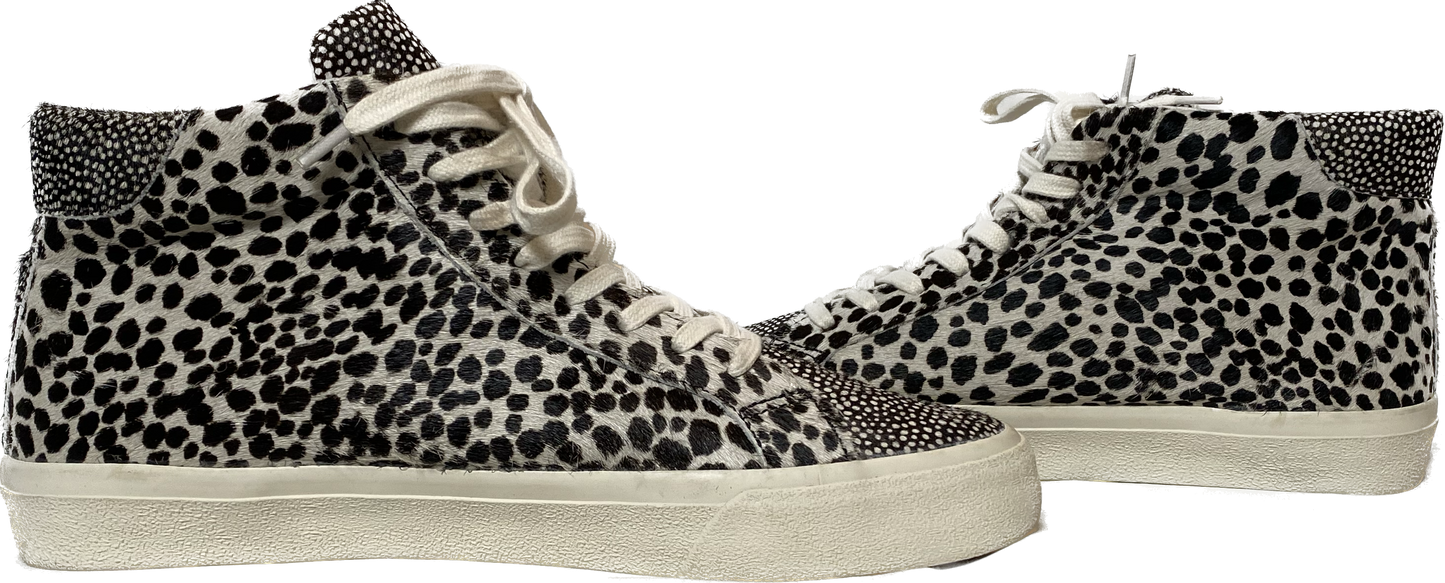 Madewell Animal Print Calf Hair Sidewalk High Top Sneakers in Spot MixThese sneakers are so cool and in great condition!!  Wear them with any outfit to make a statement and be comfortable at the same time.