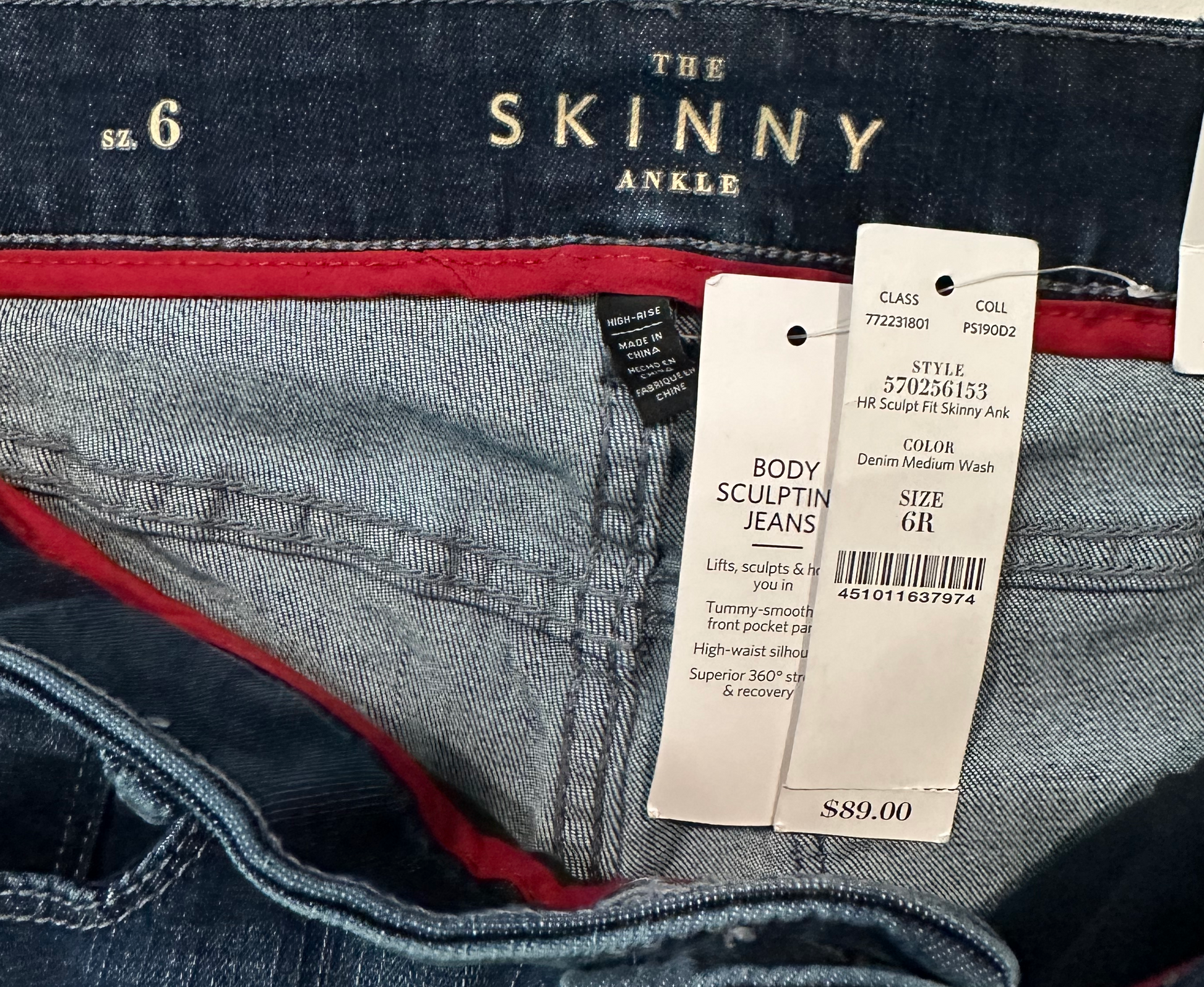 KUT The Skinny Ankle Body Sculpting Jeans - NWTThese gently worn looking jeans are new with tags. They are so comfortable, they will become your new favorite.Skinny Ankle Body Sculpting Jeans - NWTJeans