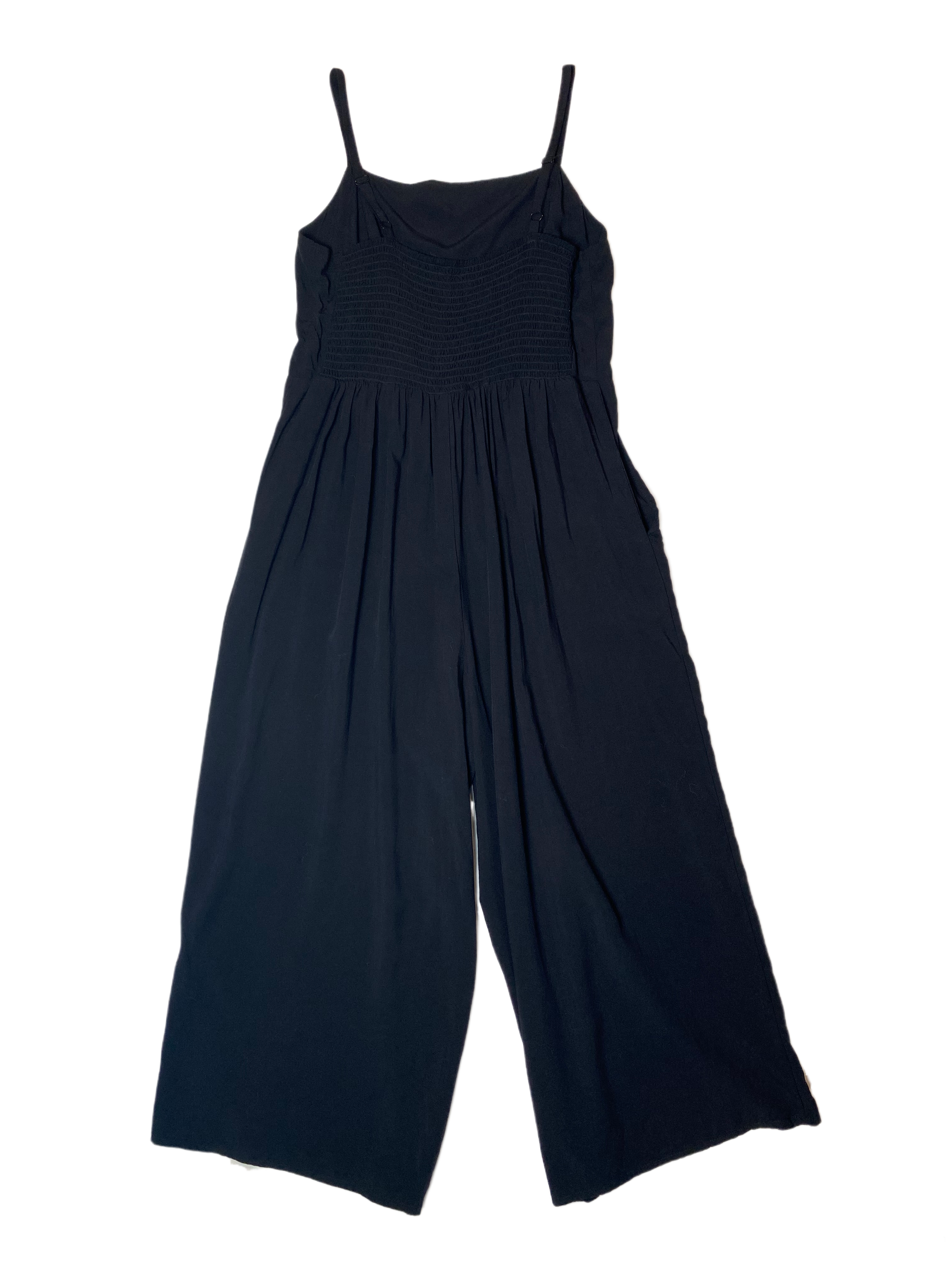 Old Navy Black Romper Such a cute flowy jumper with wide legs, pockets and spaghetti straps. You can easily layer for chillier weather or wear as is with flats or sandals in warmer weathe