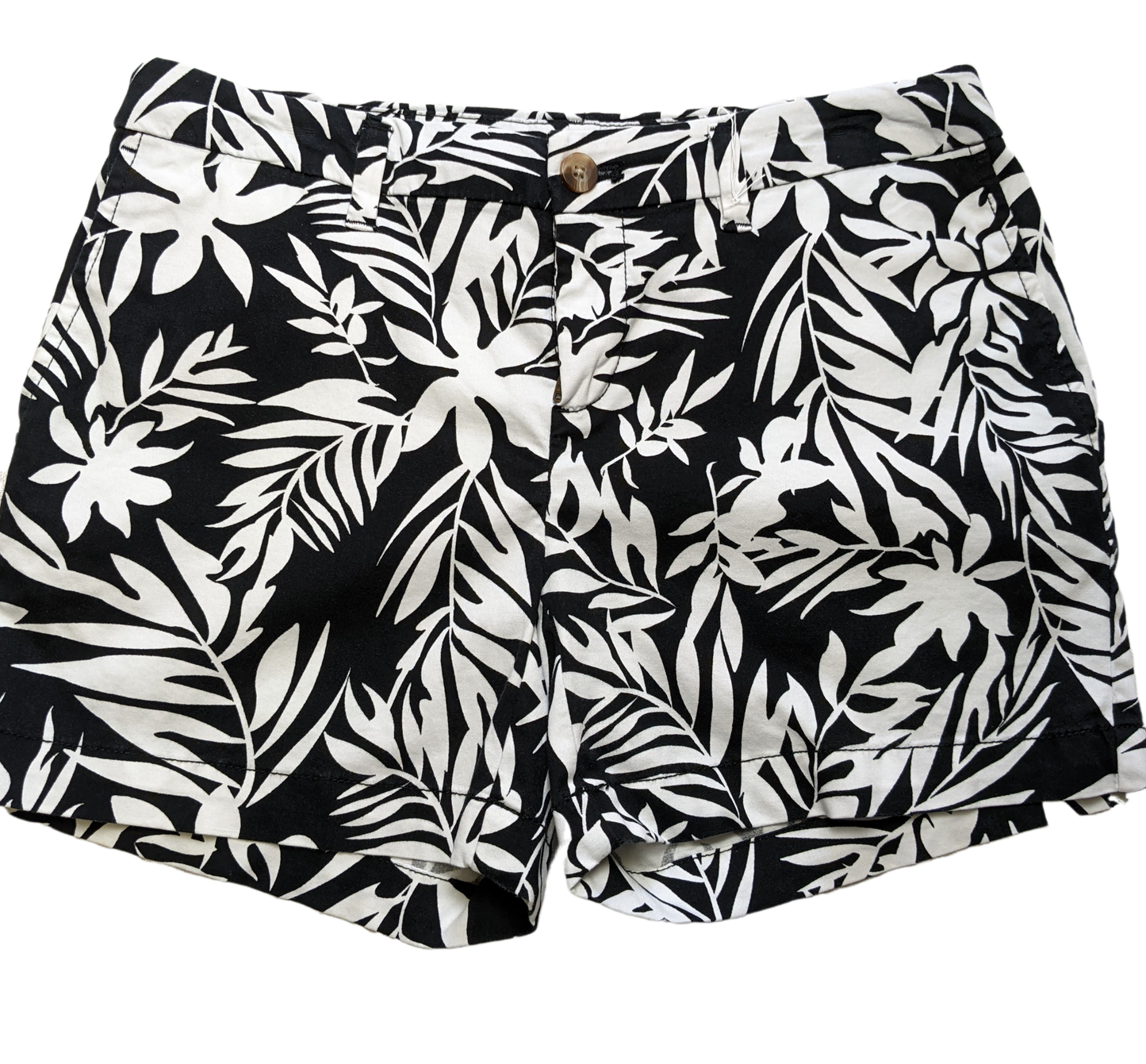 Faded Glory Tropical Print Shorts  Faded Glory black and white tropical print zip front shorts with pockets