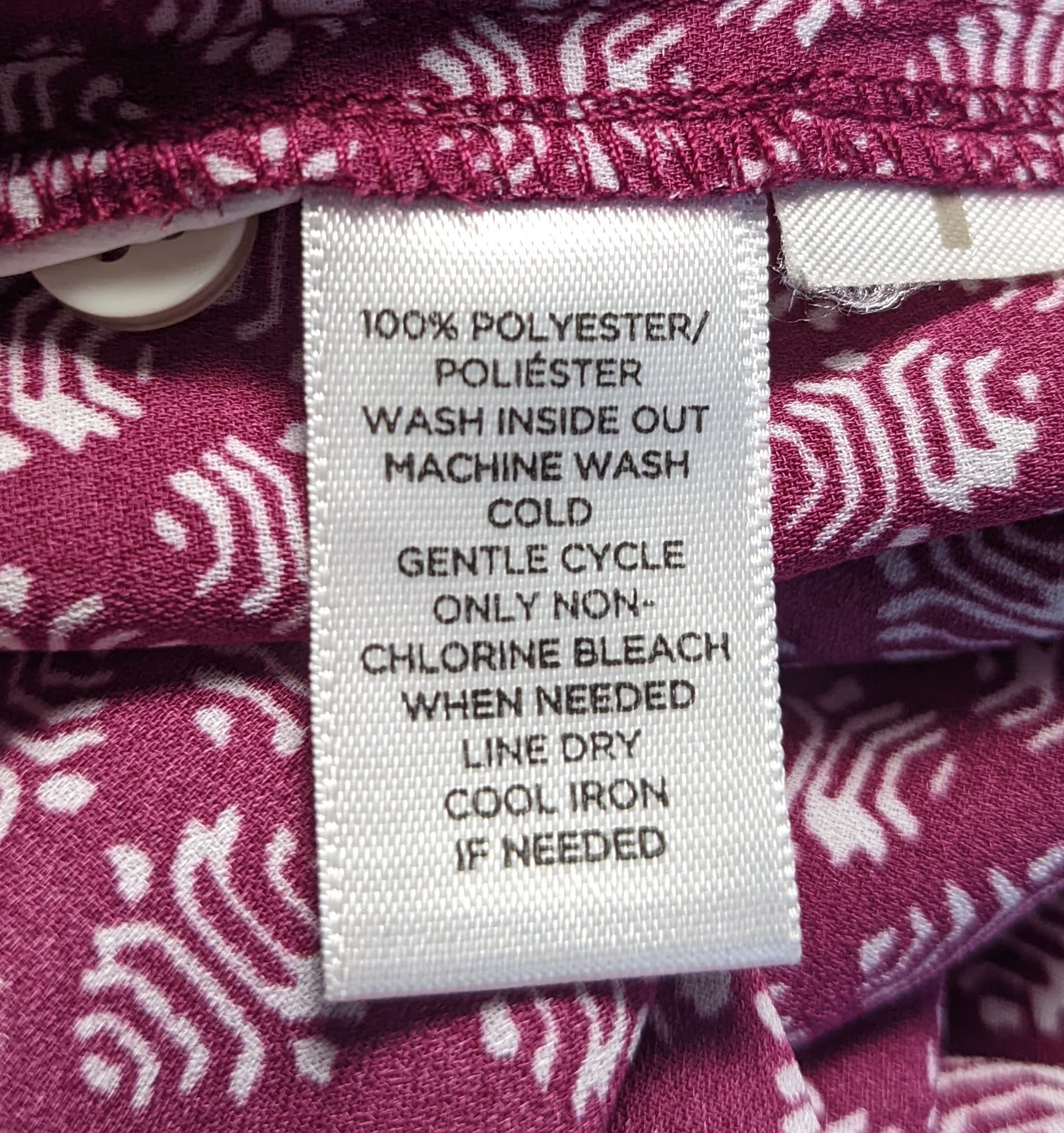 Loft Magenta Flutter-sleeve Sleeveless blouse Add a pop of color to your wardrobe with this playful LOFT magenta blouse. The flutter sleeves add a touch of whimsy, p