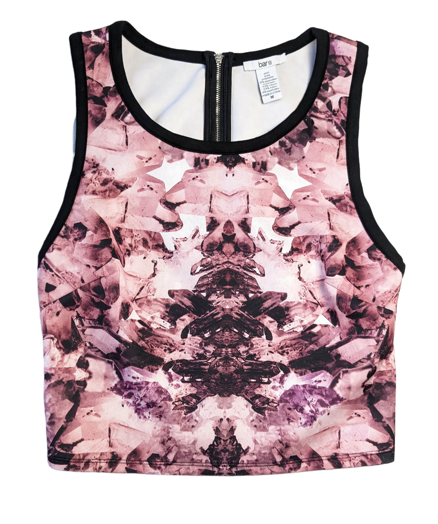 Bar III Scuba Floral Print Cropped Tank with Back ZipThis is a great tank to layer under a denim jacket with a pair of high waisted leggings!  Or, wear this with shorts and sandals in warmer weather.  Either way, you w