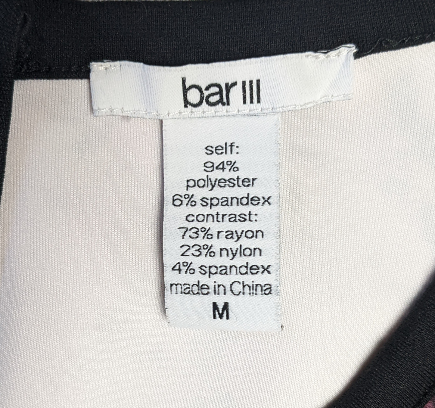 Bar III Scuba Floral Print Cropped Tank with Back ZipThis is a great tank to layer under a denim jacket with a pair of high waisted leggings!  Or, wear this with shorts and sandals in warmer weather.  Either way, you w