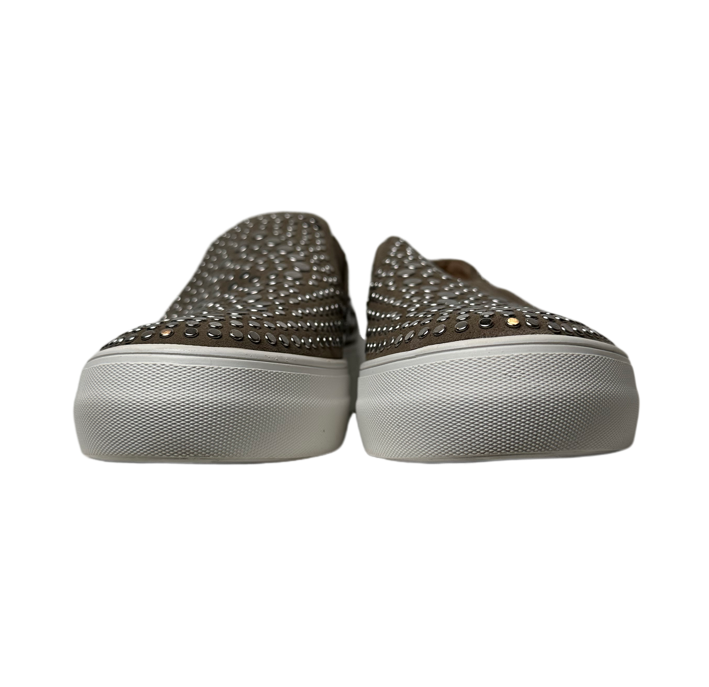 Vince Camuto Silver Studded Beige Leather Slip On Platform SneakersTake your style to the next level with these Vince Camuto studded beige leather slip-on platform sneakers. With a bold approach to design and a daring attitude, thesVince Camuto Silver Studded Beige Leather SlipShoes