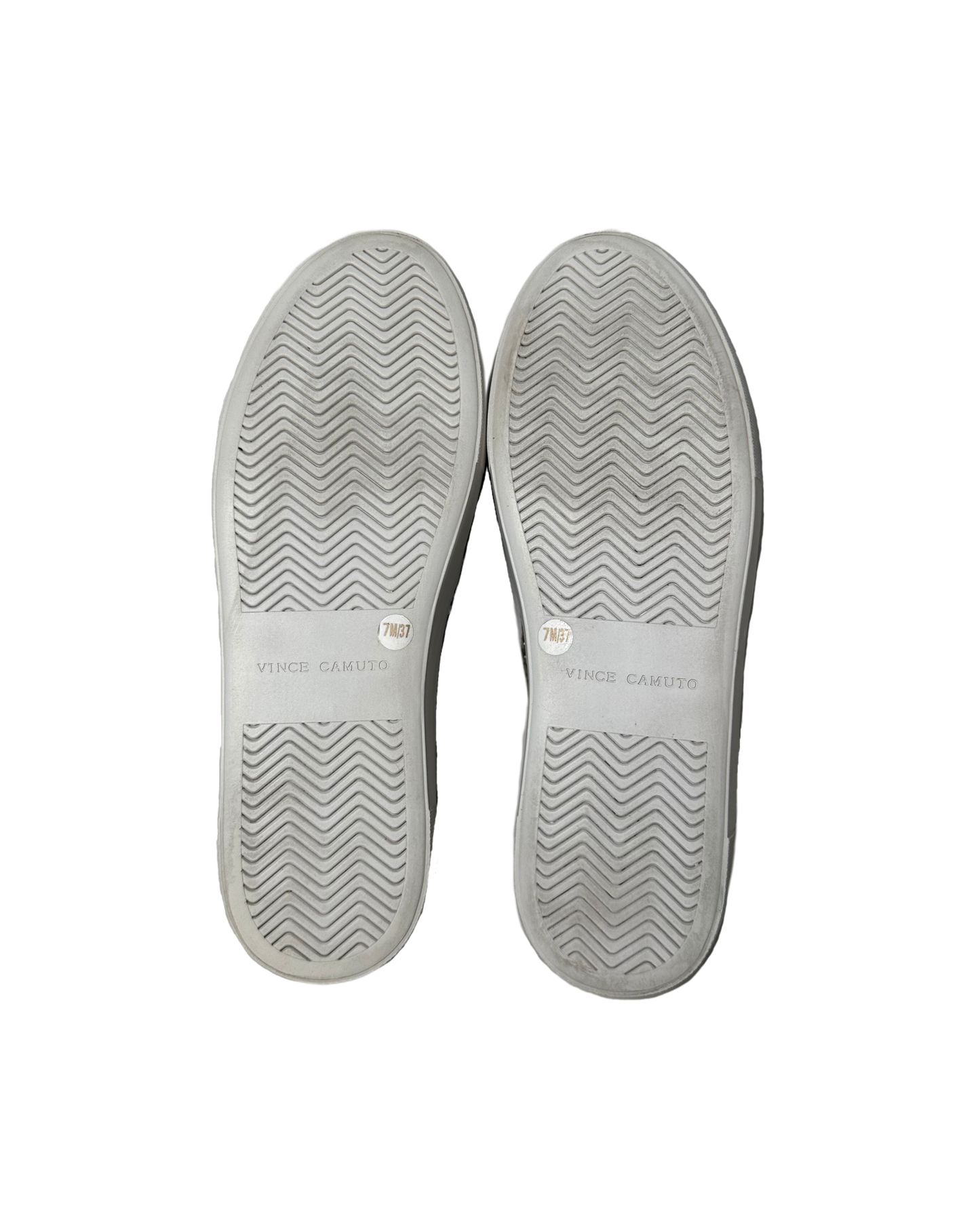 Vince Camuto Silver Studded Beige Leather Slip On Platform SneakersTake your style to the next level with these Vince Camuto studded beige leather slip-on platform sneakers. With a bold approach to design and a daring attitude, thesVince Camuto Silver Studded Beige Leather SlipShoes