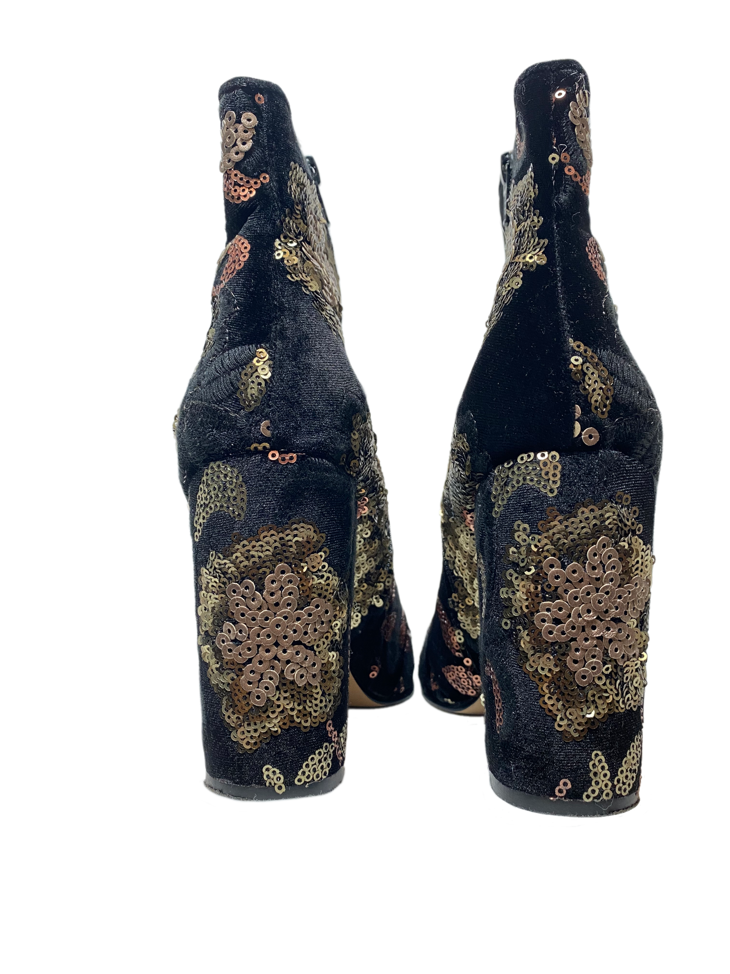 Aldo Sequin Embellished Ankle BootsWow! These are stunning boots with so much detail with the sequins..
Dress up your jeans for a fun night out, or wear with a skirt for a funky look!Aldo Sequin Embellished Ankle BootsShoes