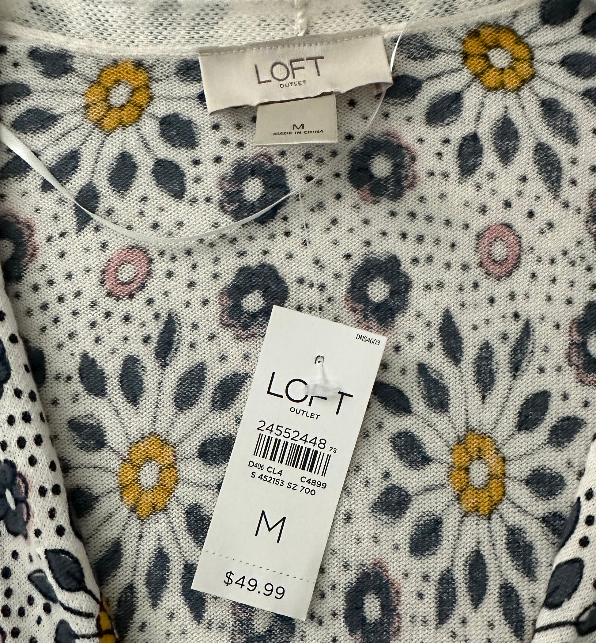 Loft Outlet Open Front Spring Print Sweater - NWTOur new with tags Loft Outlet spring print sweater is ready for warmer days and breezier nights! Lightweight, open front, and designed with a unique spring print, itLoft Outlet Open Front Spring Print Sweater - NWTSweater
