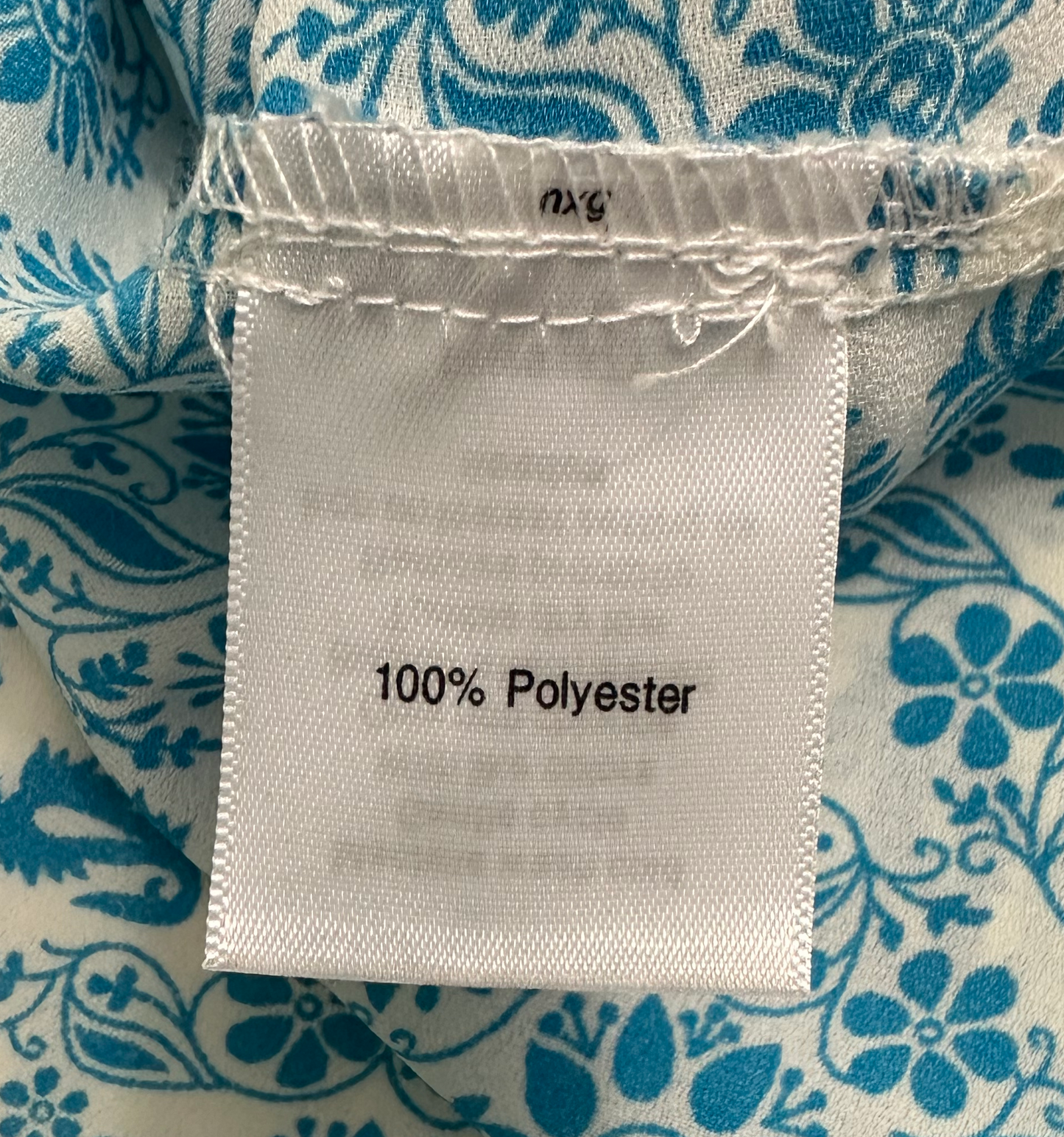 Norm Thompson Short Sleeve Printed KimonoWrap yourself up in sunny vibes with this Norm Thompson short sleeve printed kimono! Feel free to flaunt your style with the bright colors and printed pattern, breezNorm Thompson Short Sleeve Printed KimonoTops