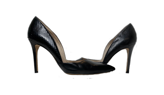 Louie et Cie Black D'Orsay Pumps Classic black d'orsay pump with Amazon Snakeskin on the back half of shoe and Coastal Calf Leather on the front. They feature 3.5" heels.
Looking for the ideal shoe
