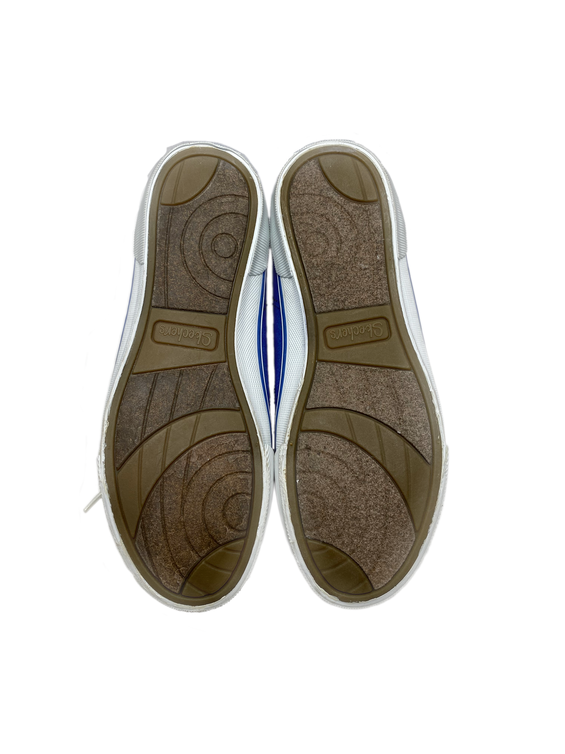 Skechers Bright Blue Cali SneakersThe perfect color sneaker for all seasons! 
Pair with other bright colors for a "pop" with your blue jeans for an easy day out.