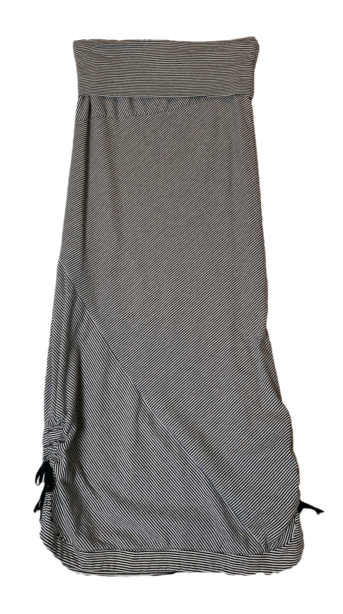 Ripcurl Long Grey and Black Stripe SkirtLong striped stretch skirt with fold over waist and adjustable gathering at bottom sides.
Great skirt for an easy day shopping!!