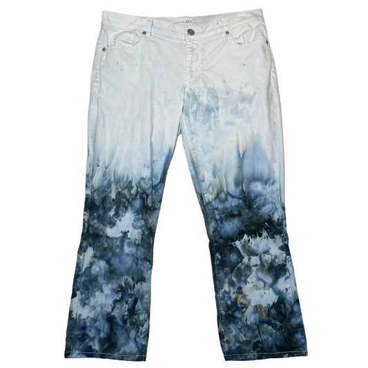 REFRESHED - Ann Taylor Loft Modern Kick Crop 5 Pocket Hand Dyed Denim Size 8Get ready to kick it in style with these REFRESHED Ann Taylor Loft Modern Kick Crop denim