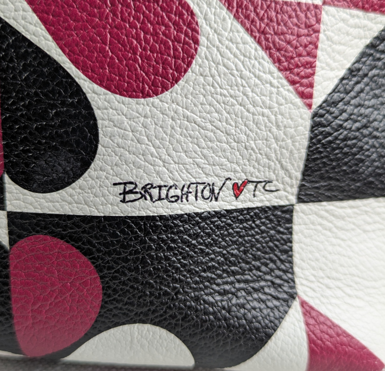 Brighton Love You With All Our Hearts Tom Clancy Look Of Love Messenger Bag