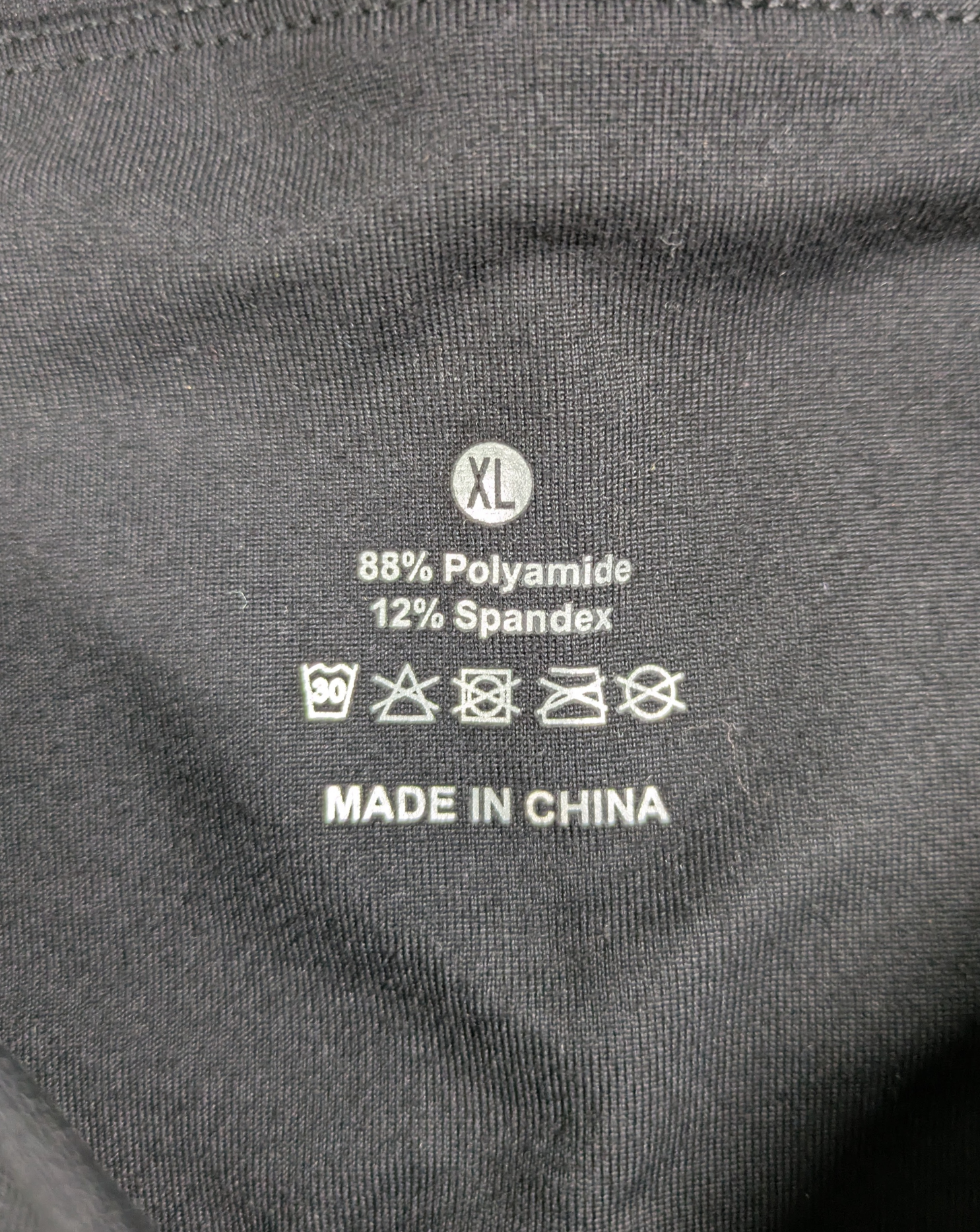 The Gym People Black Leggings with Pocket Size XL These Gym People Black Leggings with pockets offer both style and convenience. With their sleek black design and du