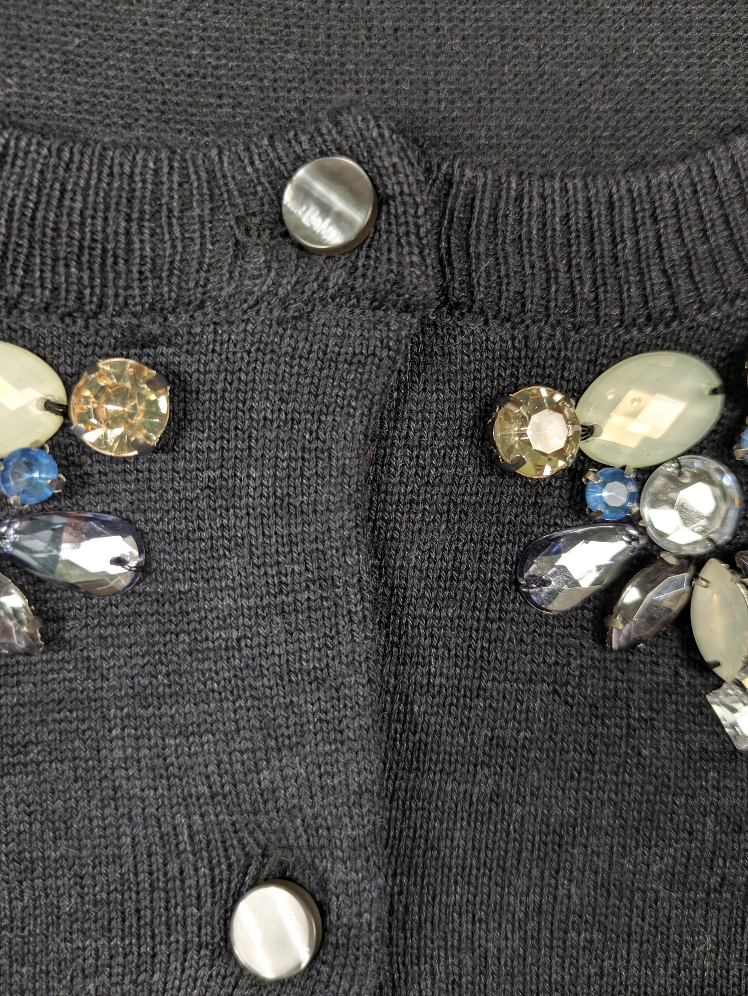 Roz & Ali Bejeweled Gray Cardigan Sweater Size 2X Stay warm and stylish with the Roz &amp; Ali Bejeweled Gray Cardigan Sweater. Made from high-quality charcoal gray 