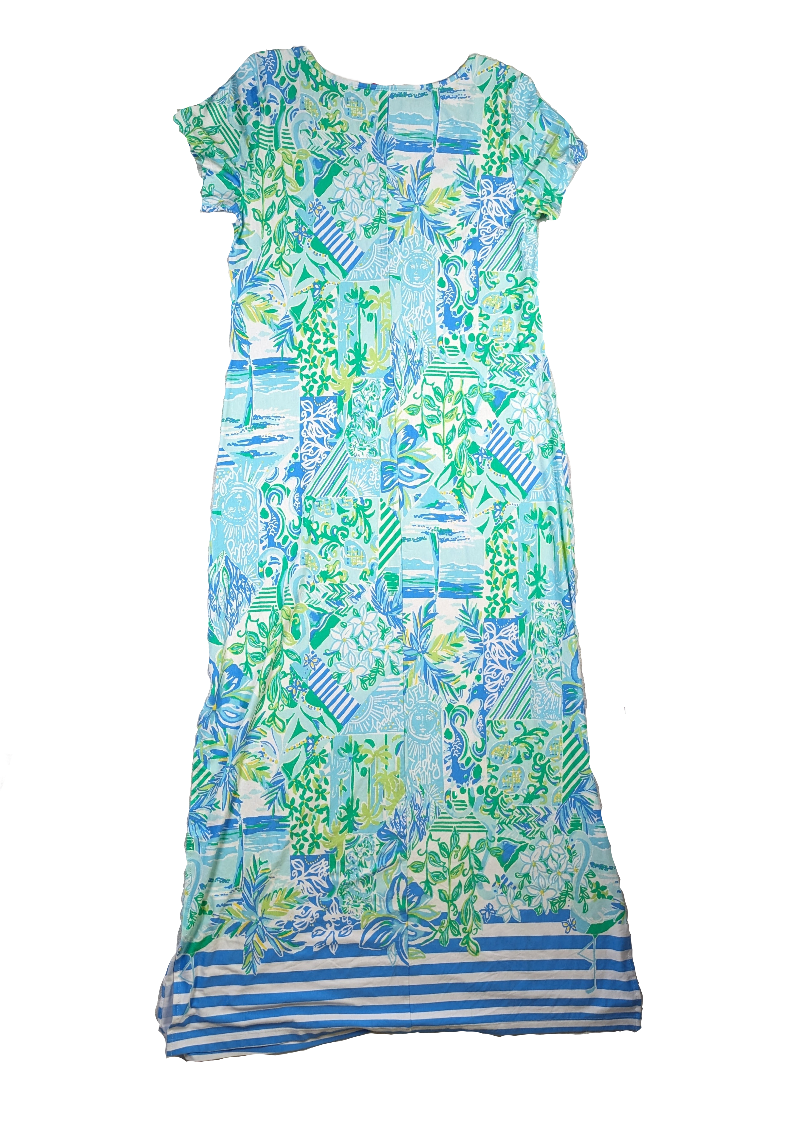 Lilly Pulitzer Wynne maxi dress, whisper blue Size Large Get ready to turn heads and spread beach happiness with the Lilly Pulitzer Wynne maxi dress. This whisper bl